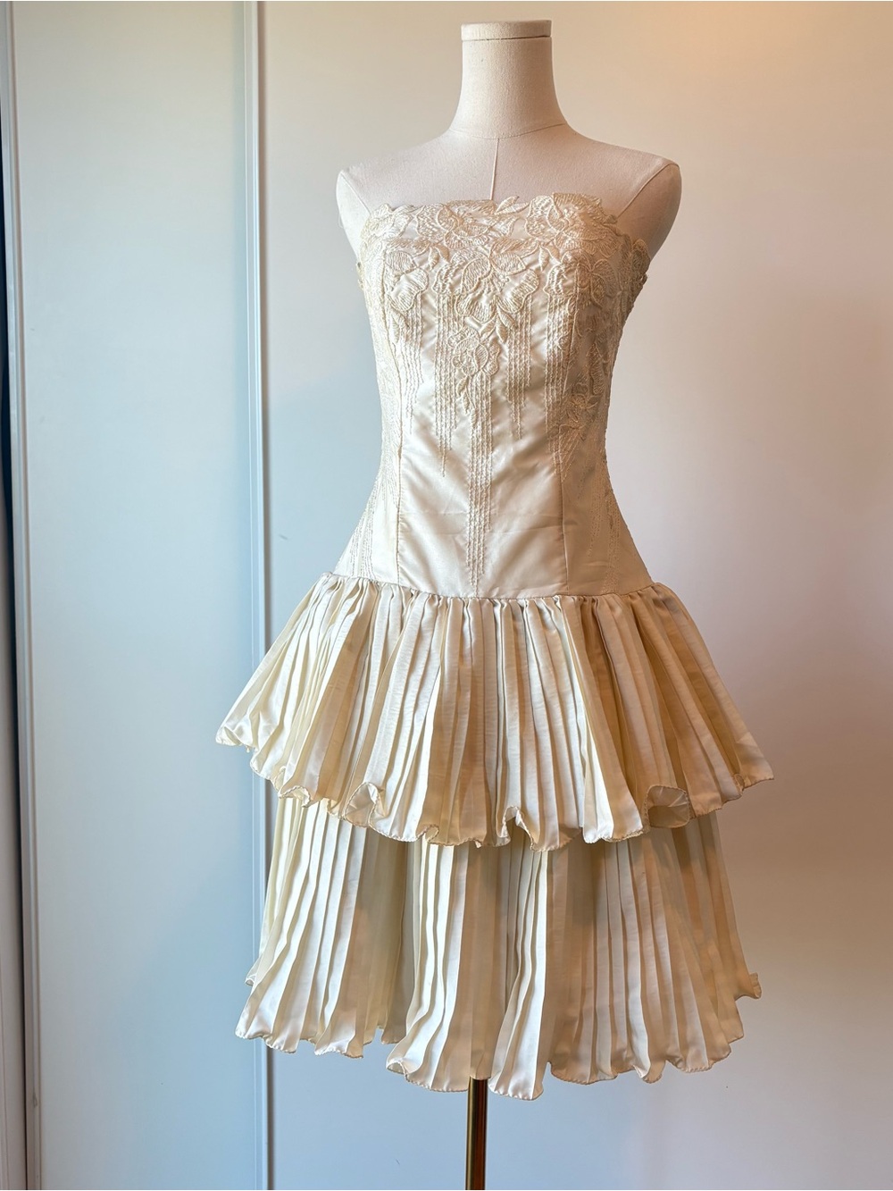 Vintage ILGWU Strapless Cream Tiered Pleated Dress